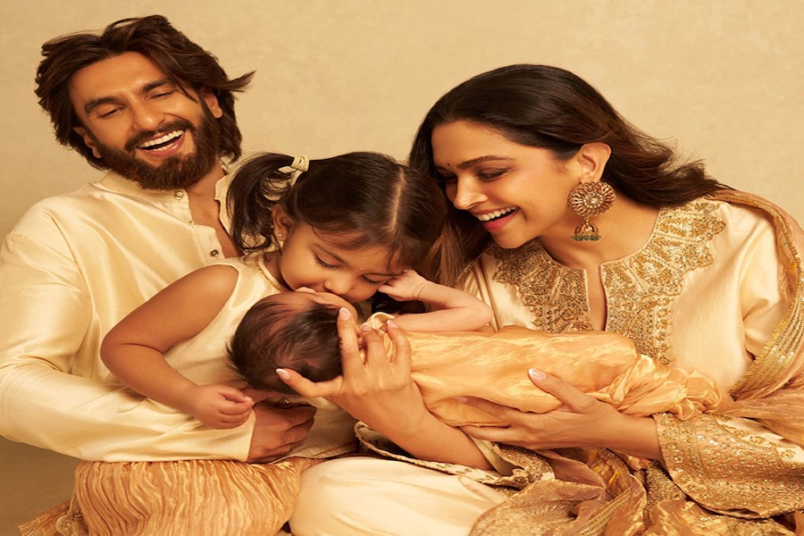 Deepika Padukone and Ranveer Singh Reveal Second Daughter's Name Devi Padukone Singh With Adorable Family Portrait