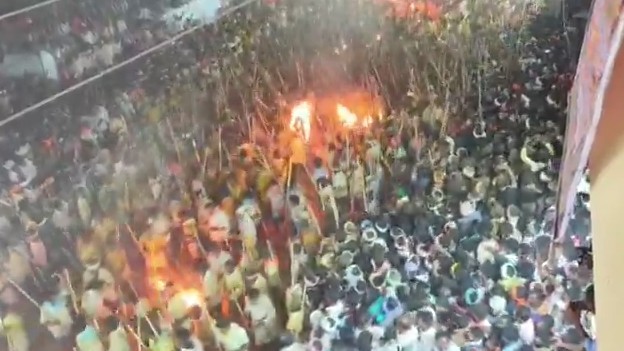 One killed, 100 injured in traditional stick fight in Andhra's Kurnool