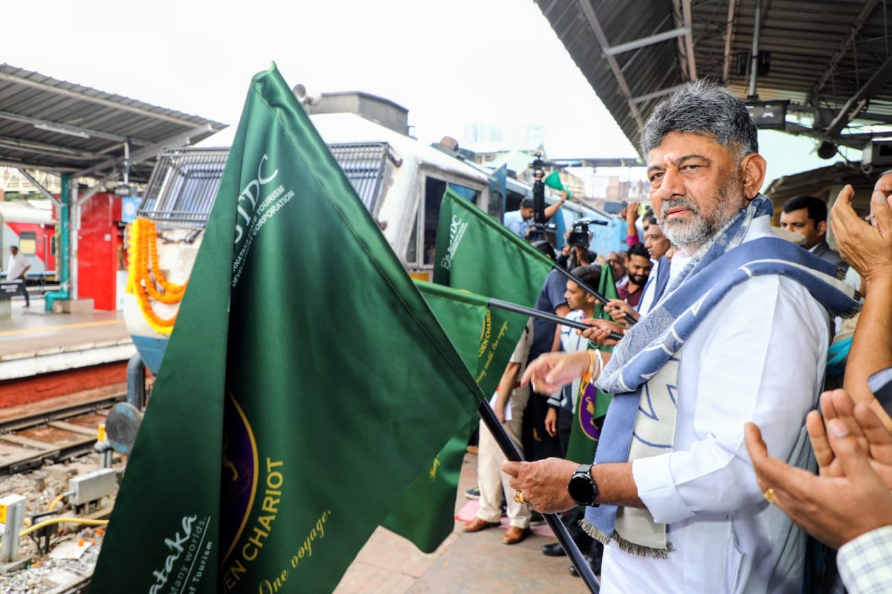 Shivakumar gives green signal to Golden Chariot special train in K’taka