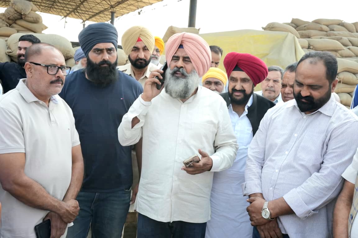 Punjab Congress alleges scam of Rs 4,000 crore in paddy procurement