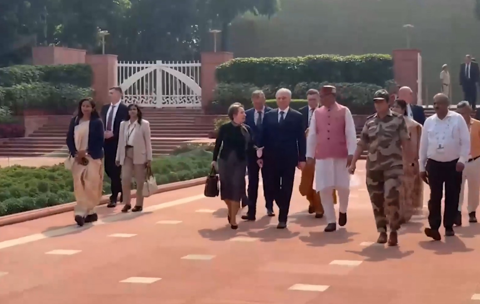 Russian State Duma Speaker pays tribute to Mahatma Gandhi at Rajghat