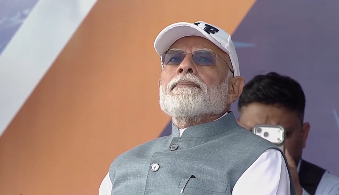 PM Modi witnesses IAF's air show, inaugurates garment facility in Varanasi  (Lead)