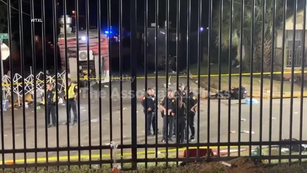 At least 12 people injured in shooting near a football stadium in Florida (Video)