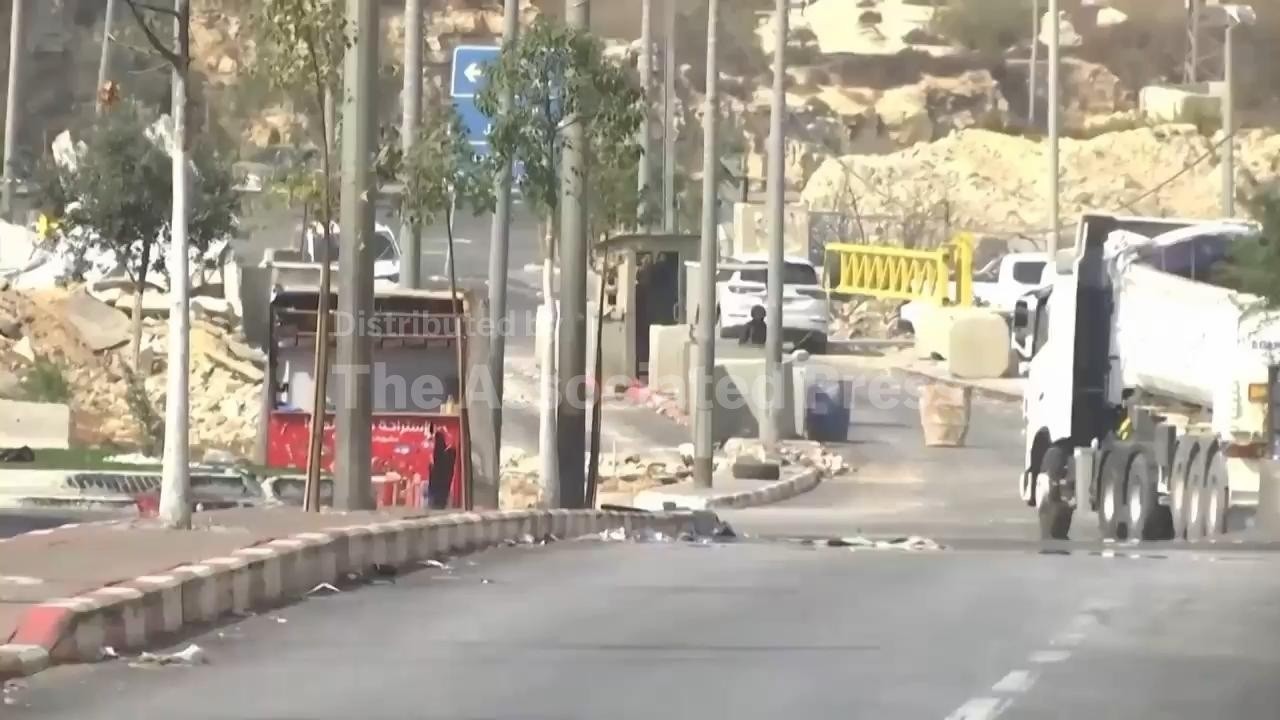Israeli military presses ahead with massive military operation in the occupied West Bank (Video)