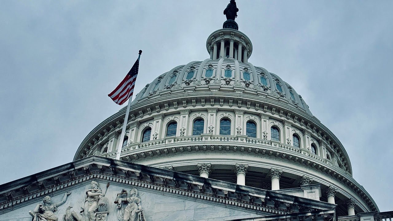 Democrats hold narrow polling lead in Senate with one week to go before midterms (Video)