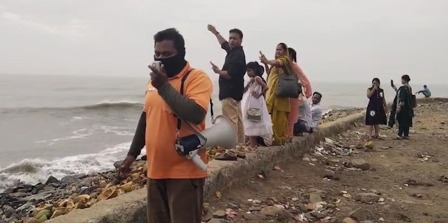 Heavy rain warning for south Bengal as cyclone Arnab disrupts air travel, several flights cancelled