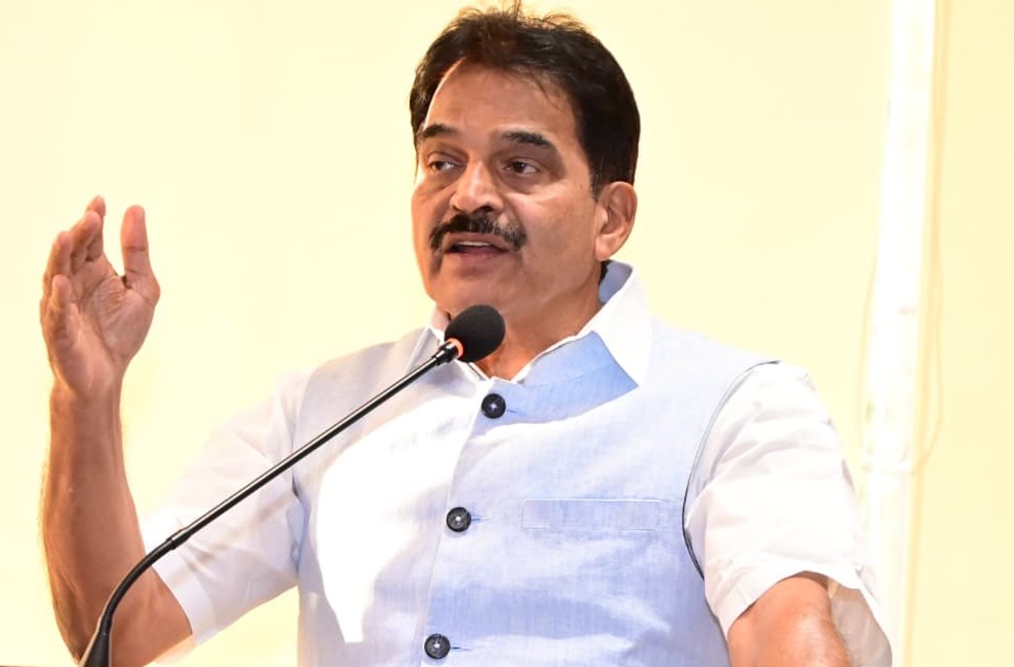 Congress accuses Centre of blocking trains for Nov 1 Delhi rally