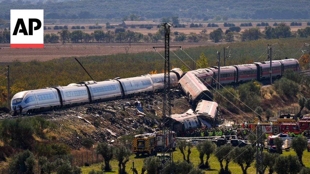 Dozens dead in high-speed train crash in Spain (Video)