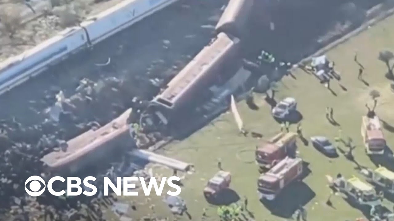 At least 68 killed in high-speed train accident in Spain (Video)