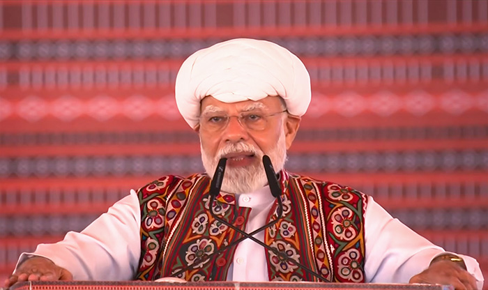 PM Modi recalls 2001 Banaskantha rally, says village-style 'Khatla Sabha' may have set world record