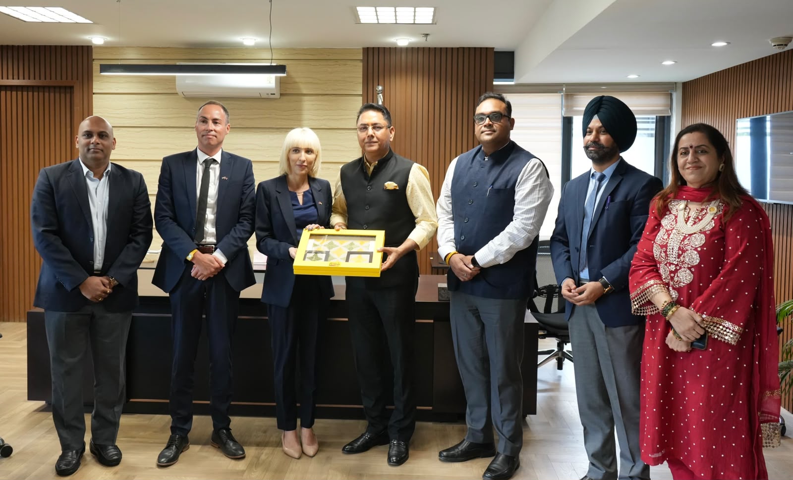Punjab Minister holds strategic talks with British delegation
