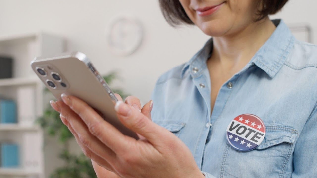 AI chatbots reshape voter outreach (Video)