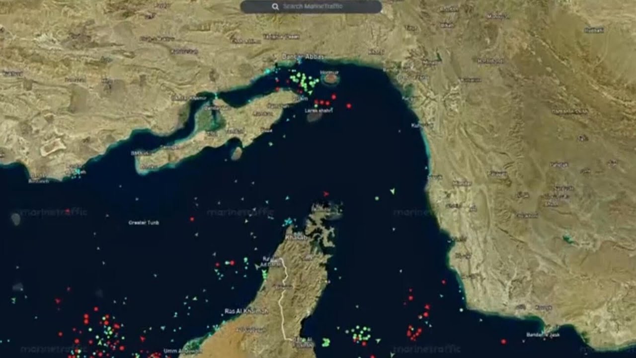 Strait of Hormuz routes remain clear, CENTCOM chief claims (Video)